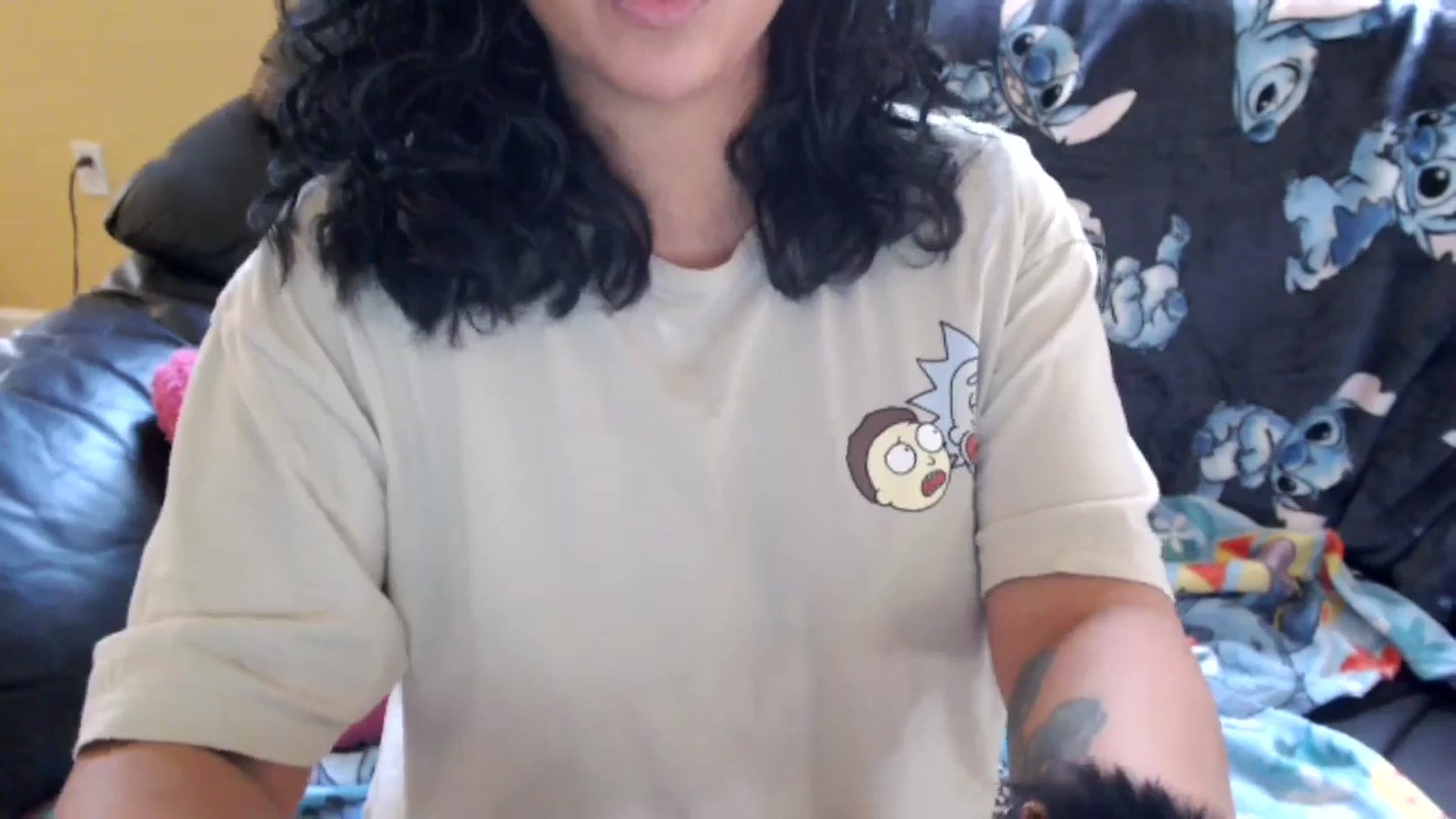 Gallery image thumbnail from MickaylaMinx's myfreecams stream on, 10/20/2024, 20:22 image 6 of 20