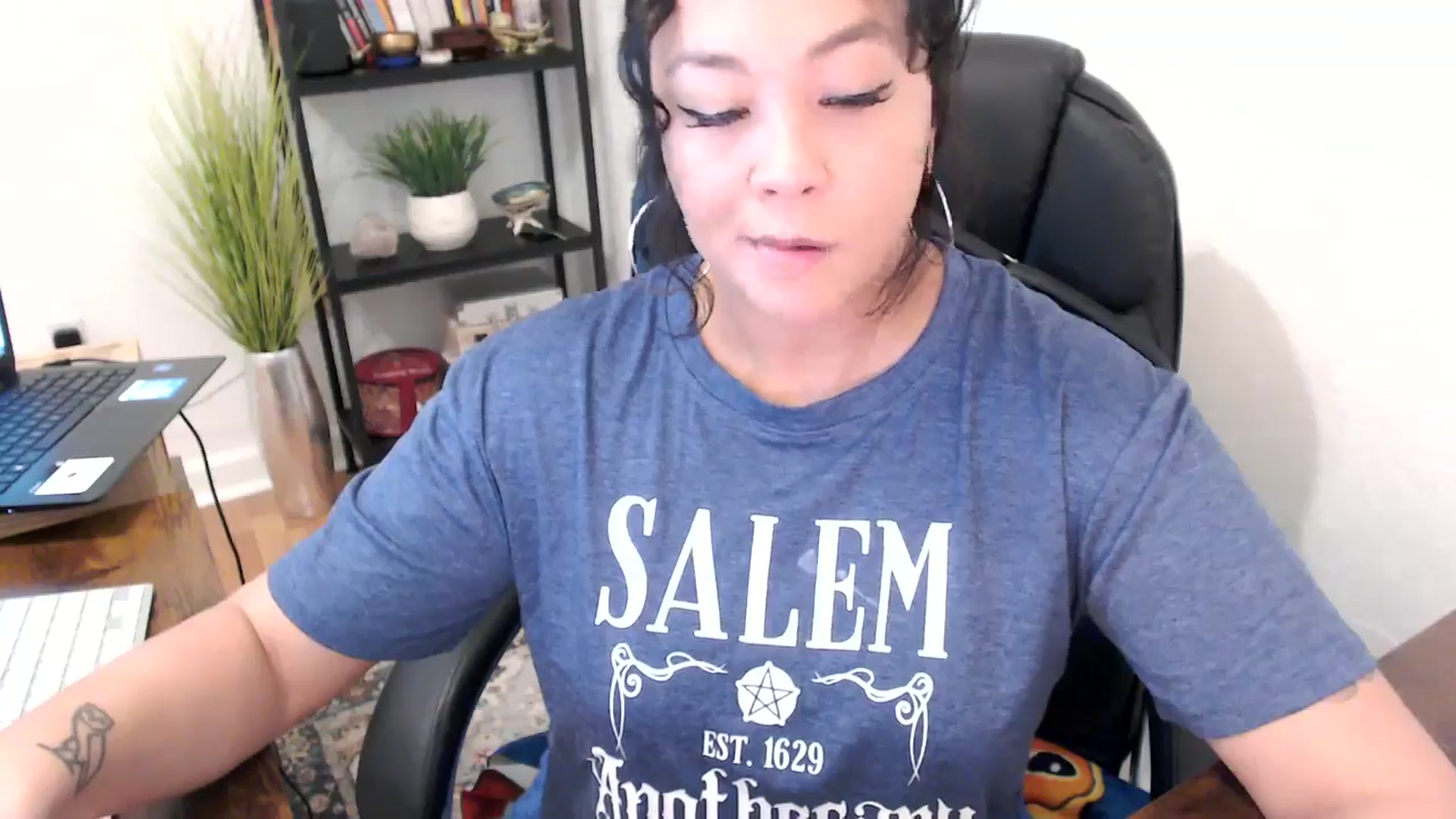 Gallery image thumbnail from MickaylaMinx's myfreecams stream on, 10/21/2024, 16:07 image 2 of 20