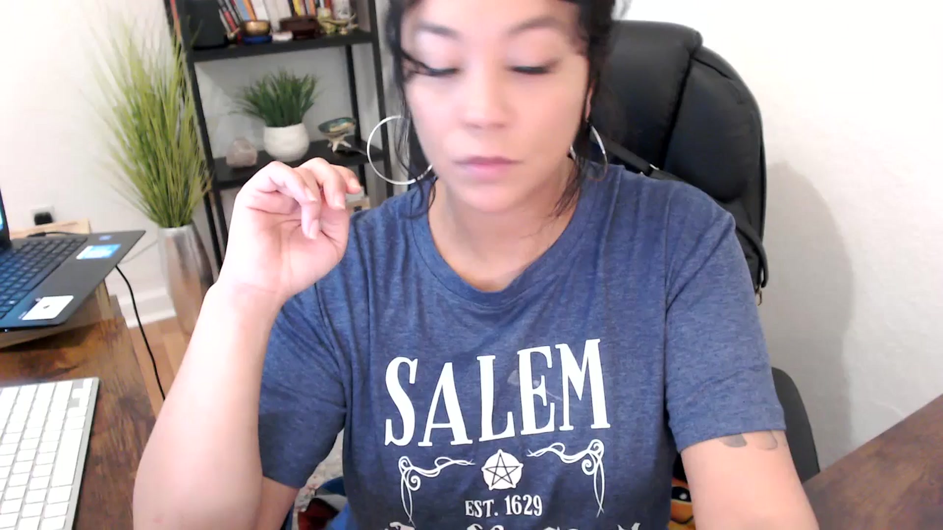Gallery image thumbnail from MickaylaMinx's myfreecams stream on, 10/21/2024, 16:07 image 3 of 20