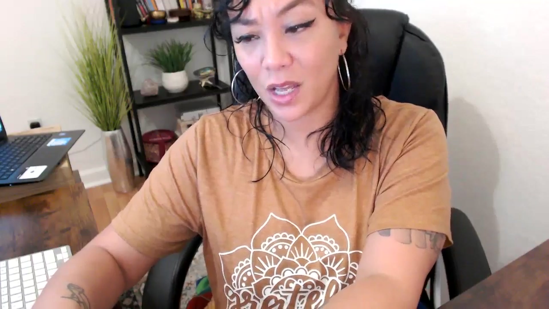 Gallery image thumbnail from MickaylaMinx's myfreecams stream on, 10/22/2024, 15:57 image 4 of 20