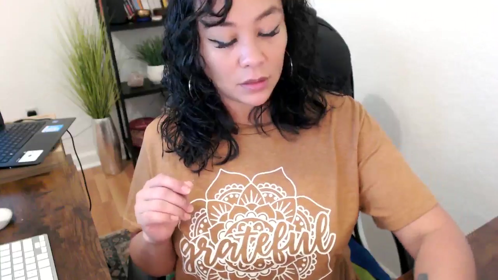 Gallery image thumbnail from MickaylaMinx's myfreecams stream on, 10/22/2024, 16:58 image 15 of 20