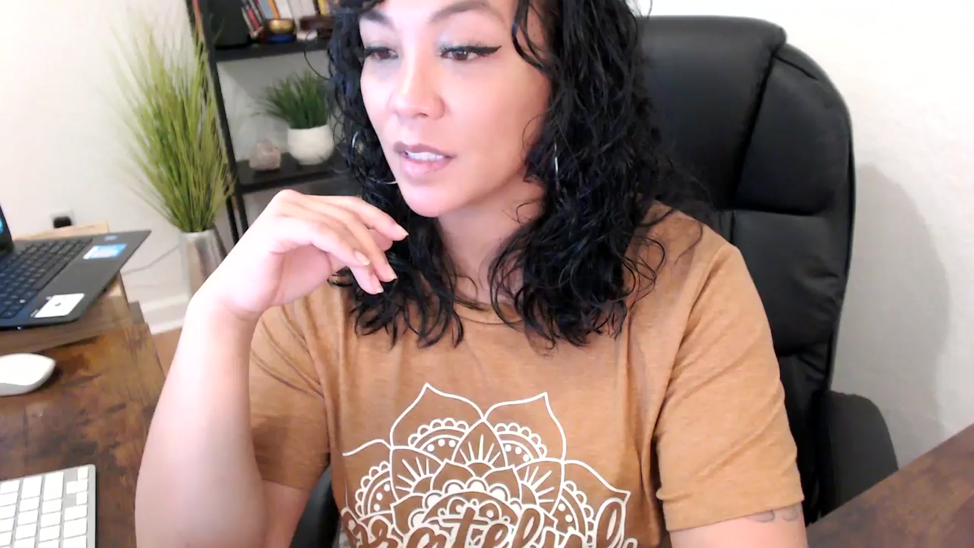 Gallery image thumbnail from MickaylaMinx's myfreecams stream on, 10/22/2024, 16:58 image 2 of 20
