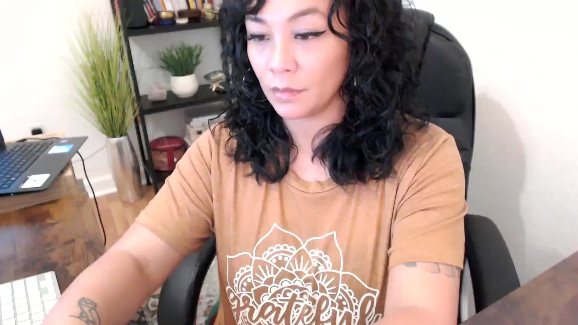 Gallery image thumbnail from MickaylaMinx's myfreecams stream on, 10/22/2024, 18:00 image 2 of 20