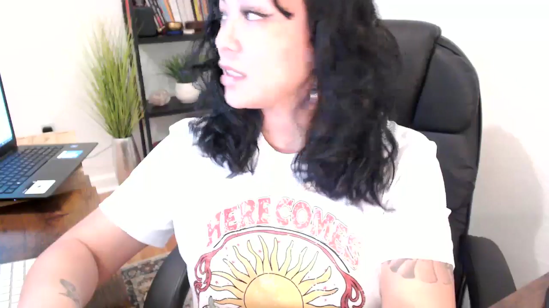 Gallery image thumbnail from MickaylaMinx's myfreecams stream on, 10/23/2024, 15:56 image 5 of 20