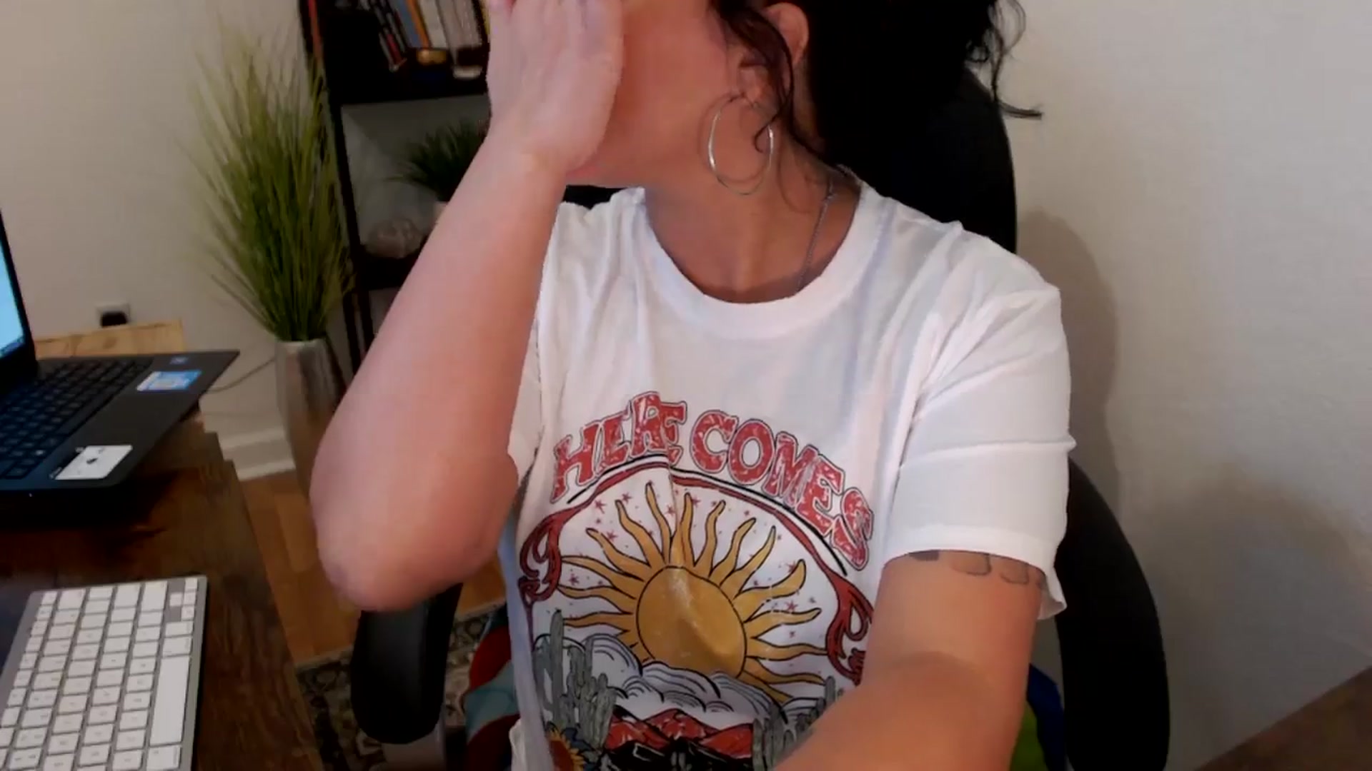 Gallery image thumbnail from MickaylaMinx's myfreecams stream on, 10/23/2024, 16:48 image 18 of 20