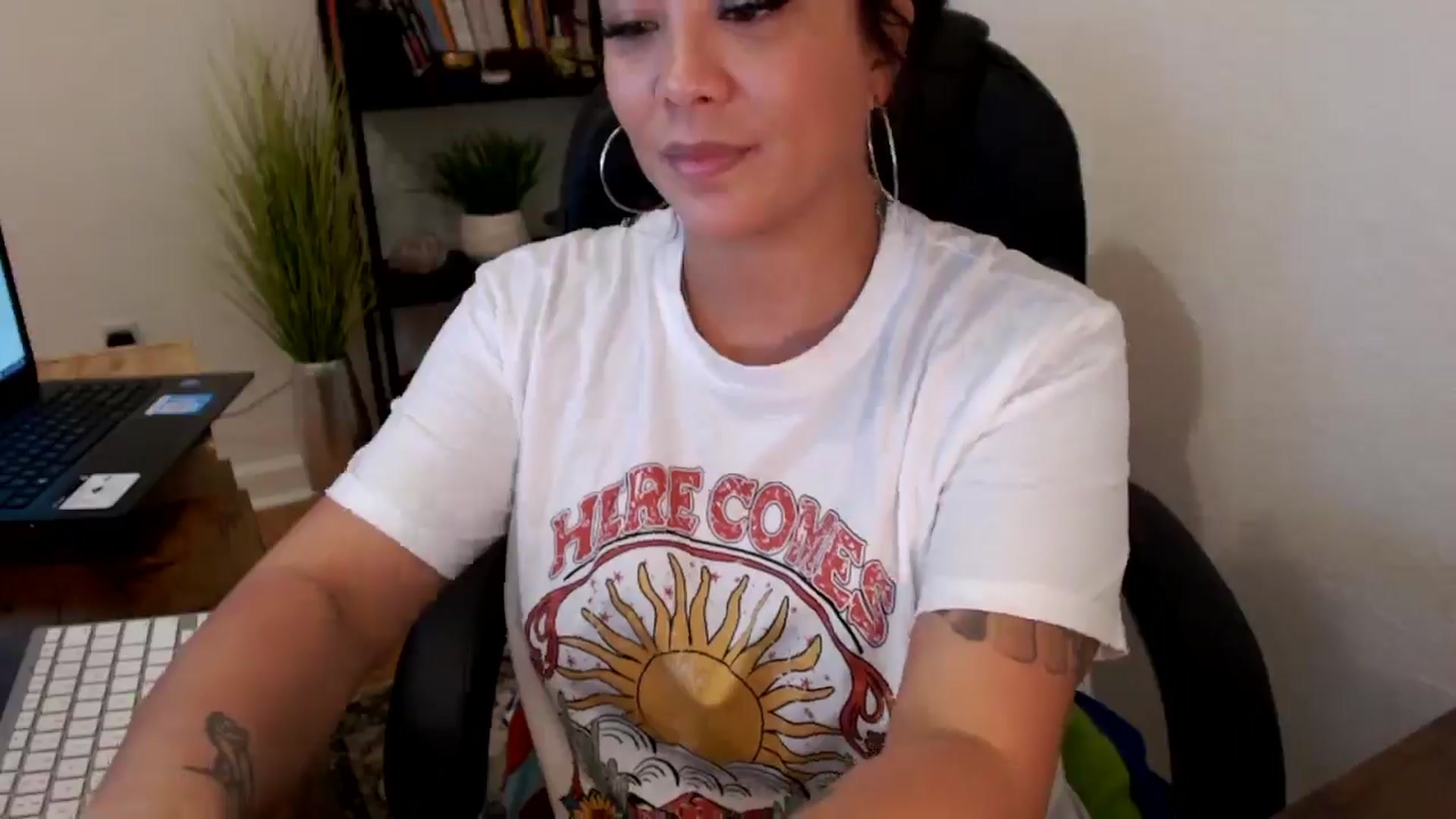 Gallery image thumbnail from MickaylaMinx's myfreecams stream on, 10/23/2024, 16:48 image 2 of 20