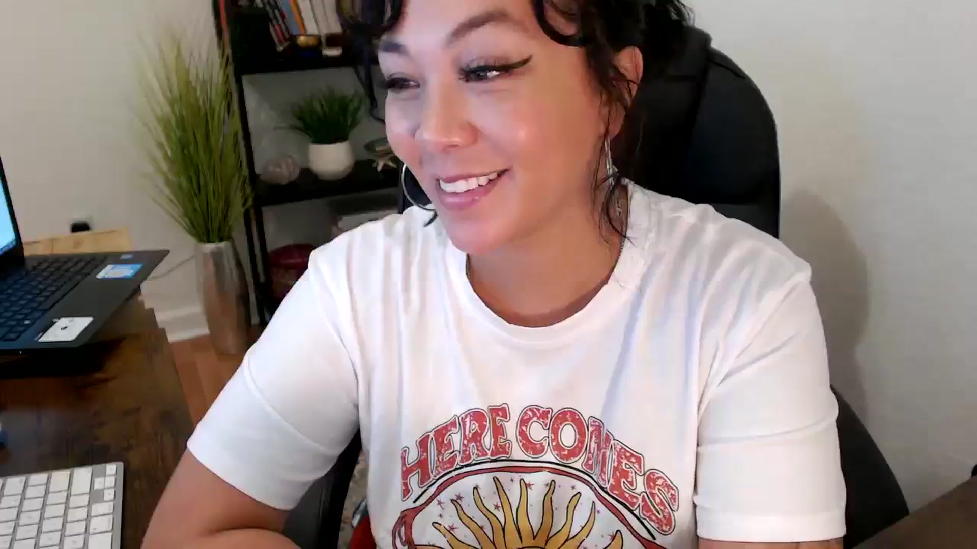 Gallery image thumbnail from MickaylaMinx's myfreecams stream on, 10/23/2024, 17:33 image 20 of 20