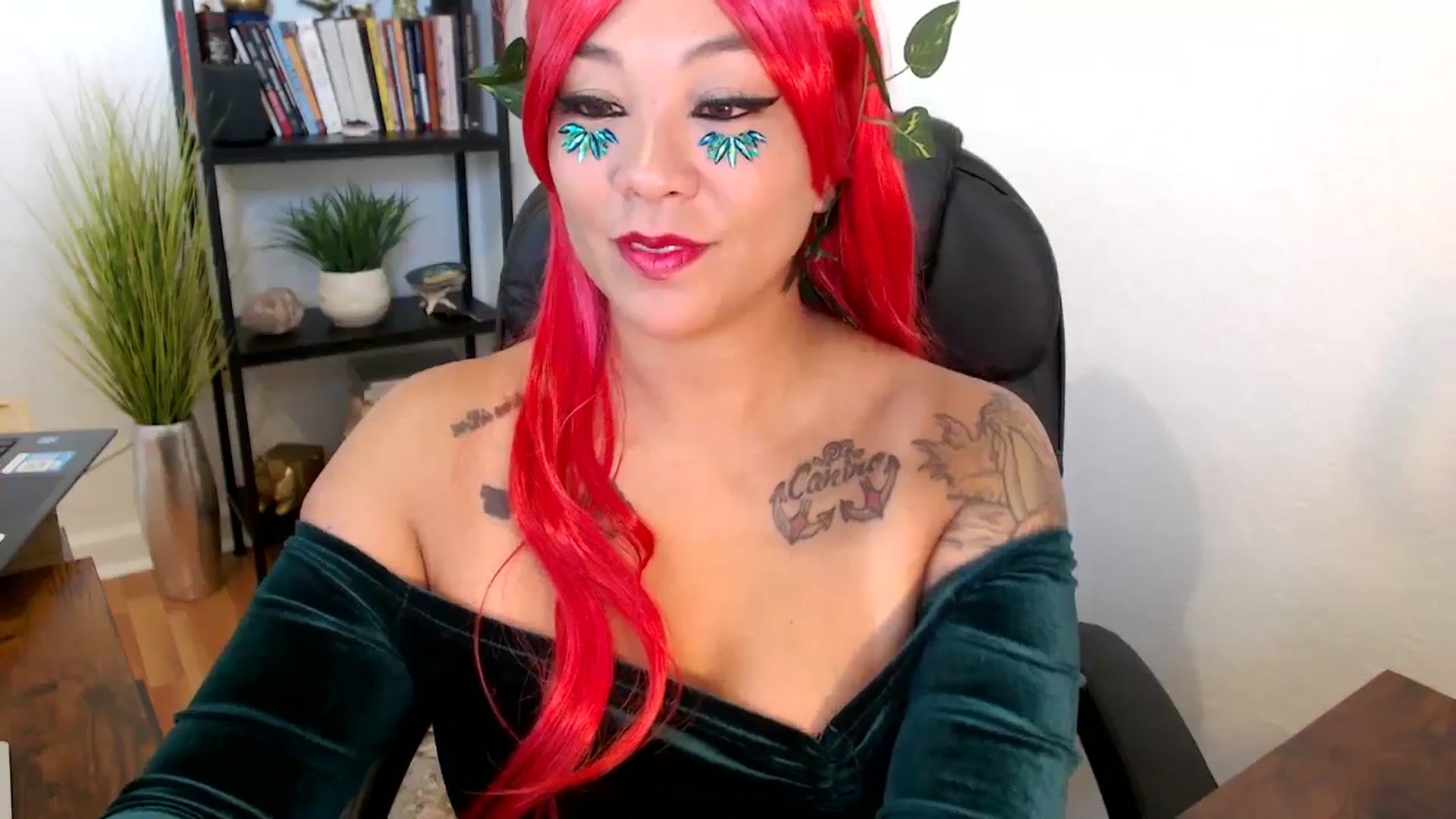 Gallery image thumbnail from MickaylaMinx's myfreecams stream on, 10/31/2024, 14:54 image 7 of 20