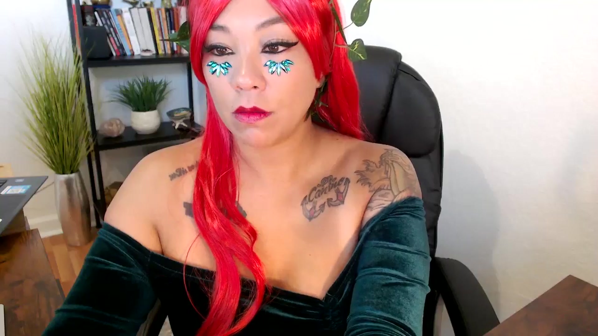 Gallery image thumbnail from MickaylaMinx's myfreecams stream on, 10/31/2024, 14:54 image 6 of 20