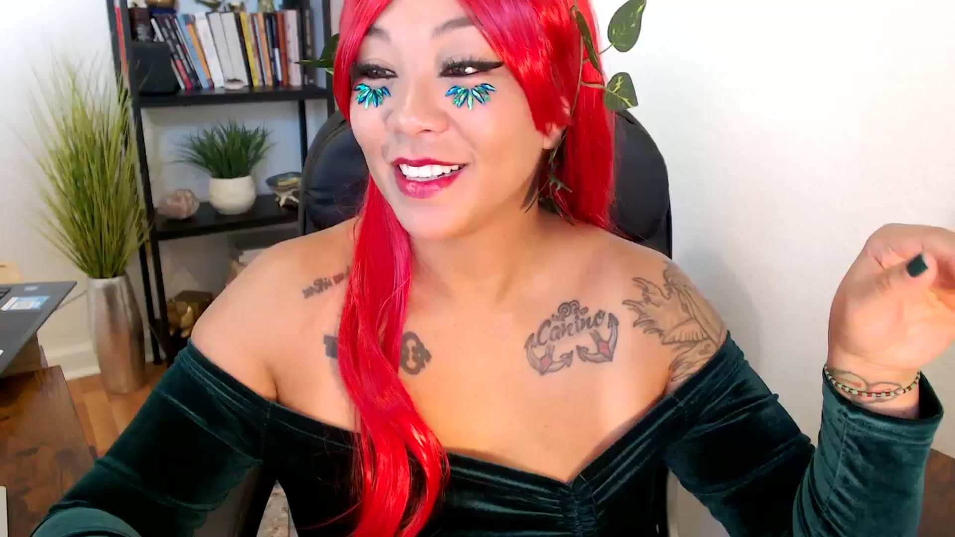 Gallery image thumbnail from MickaylaMinx's myfreecams stream on, 10/31/2024, 14:54 image 13 of 20
