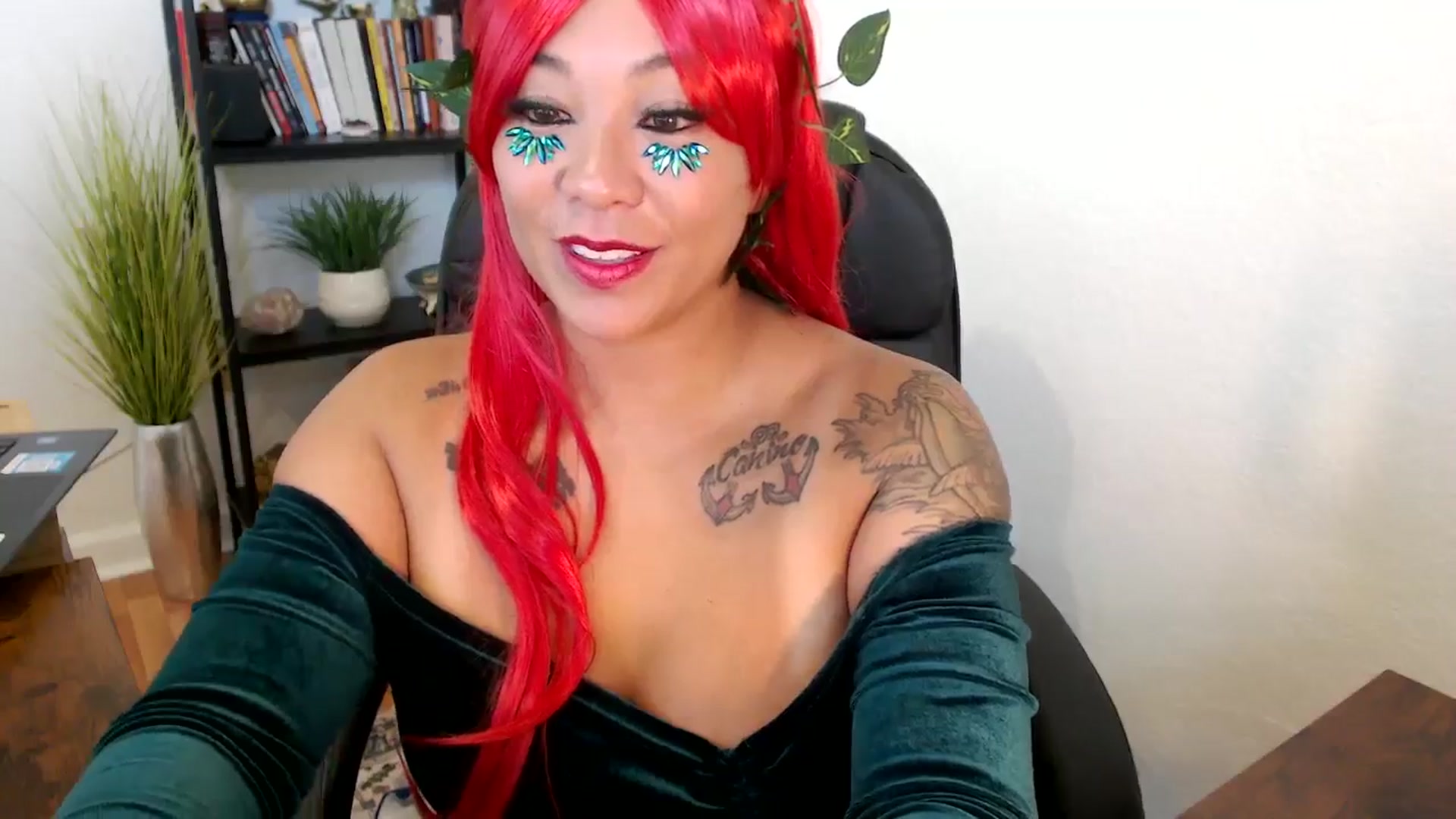 Gallery image thumbnail from MickaylaMinx's myfreecams stream on, 10/31/2024, 16:42 image 18 of 20