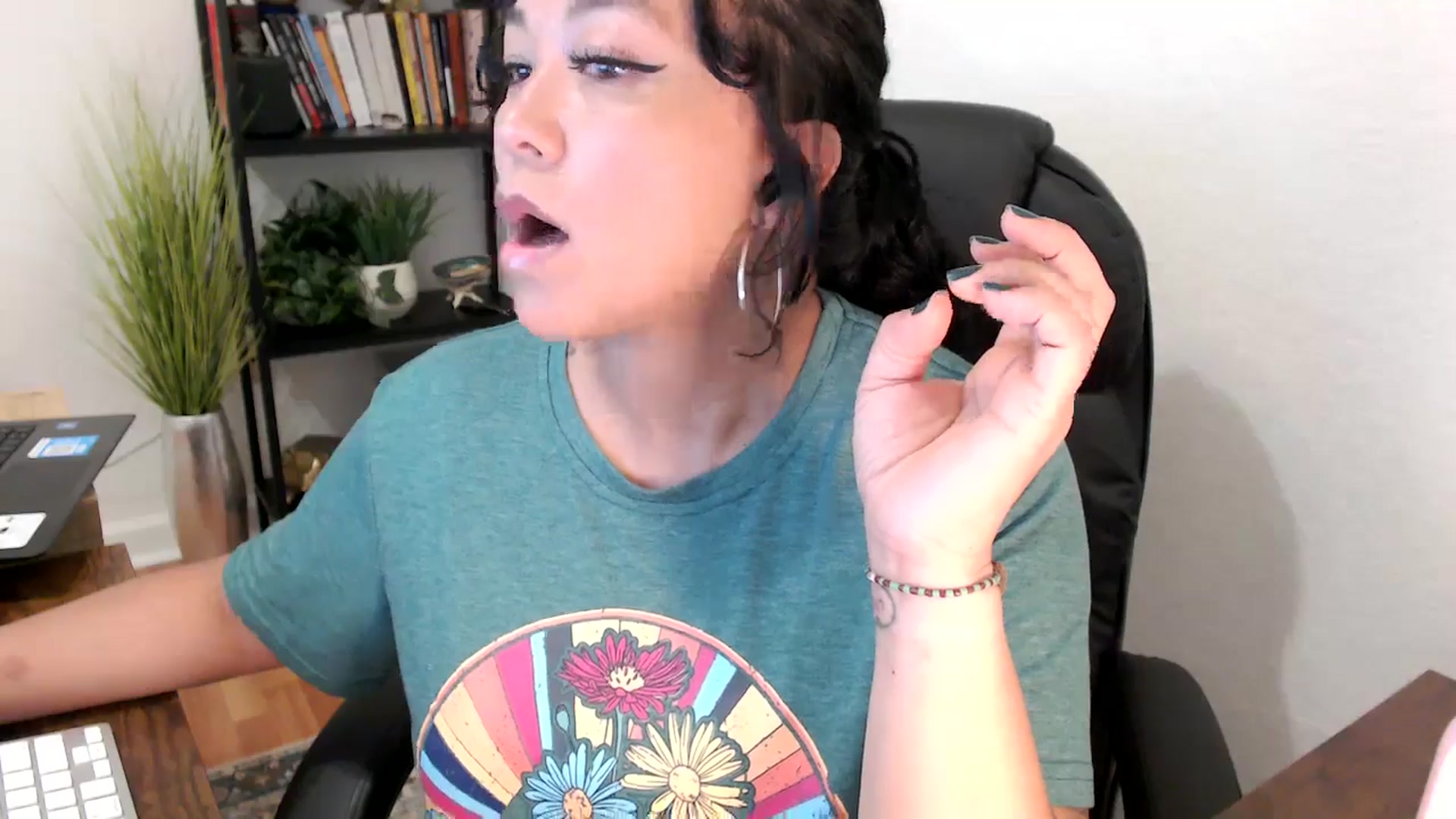 Gallery image thumbnail from MickaylaMinx's myfreecams stream on, 11/01/2024, 16:03 image 2 of 20