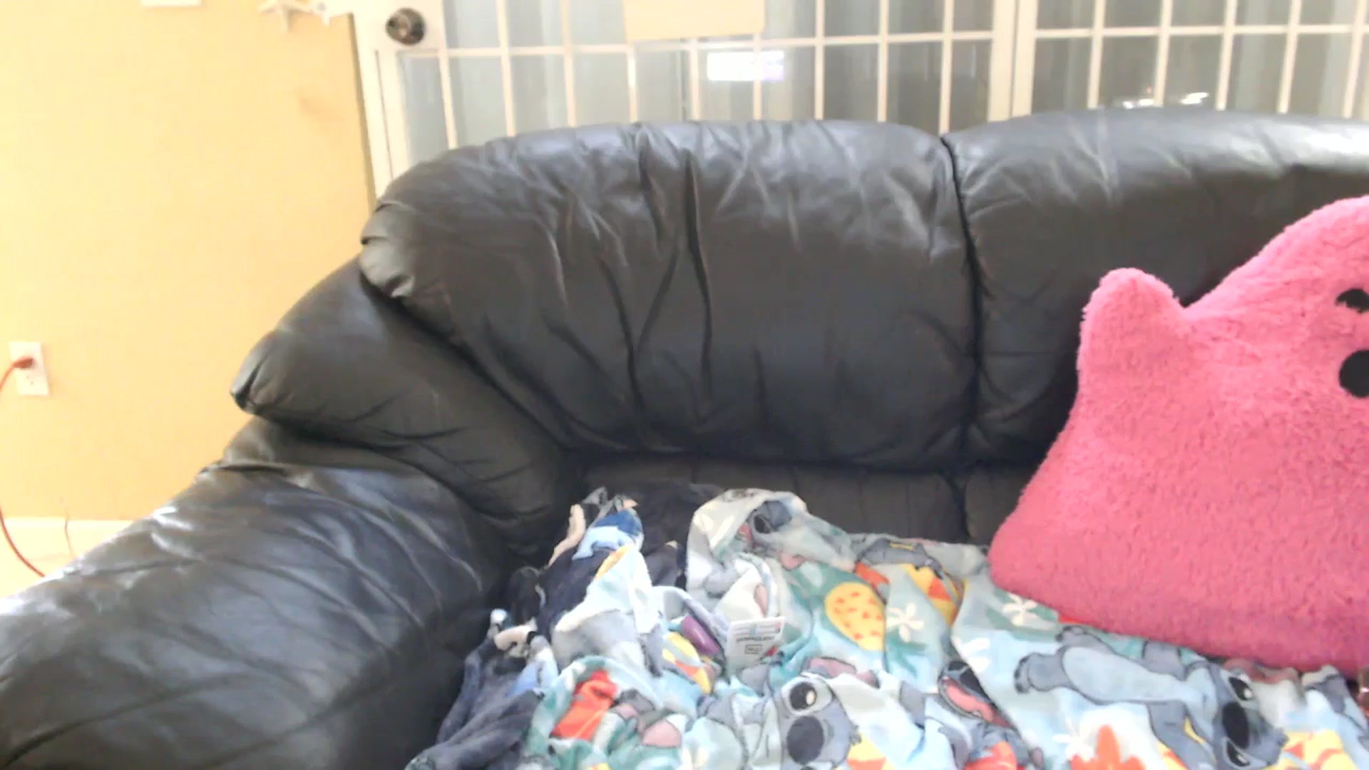 Gallery image thumbnail from MickaylaMinx's myfreecams stream on, 11/03/2024, 19:50 image 14 of 20
