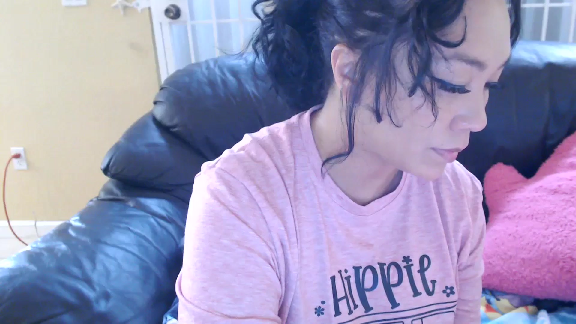 Gallery image thumbnail from MickaylaMinx's myfreecams stream on, 11/03/2024, 19:50 image 4 of 20