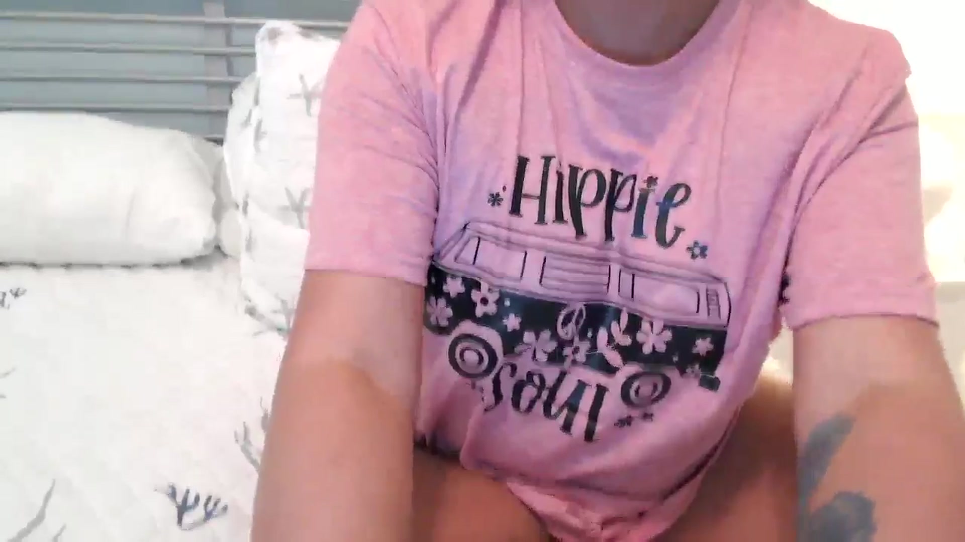 Gallery image thumbnail from MickaylaMinx's myfreecams stream on, 11/03/2024, 20:35 image 20 of 20