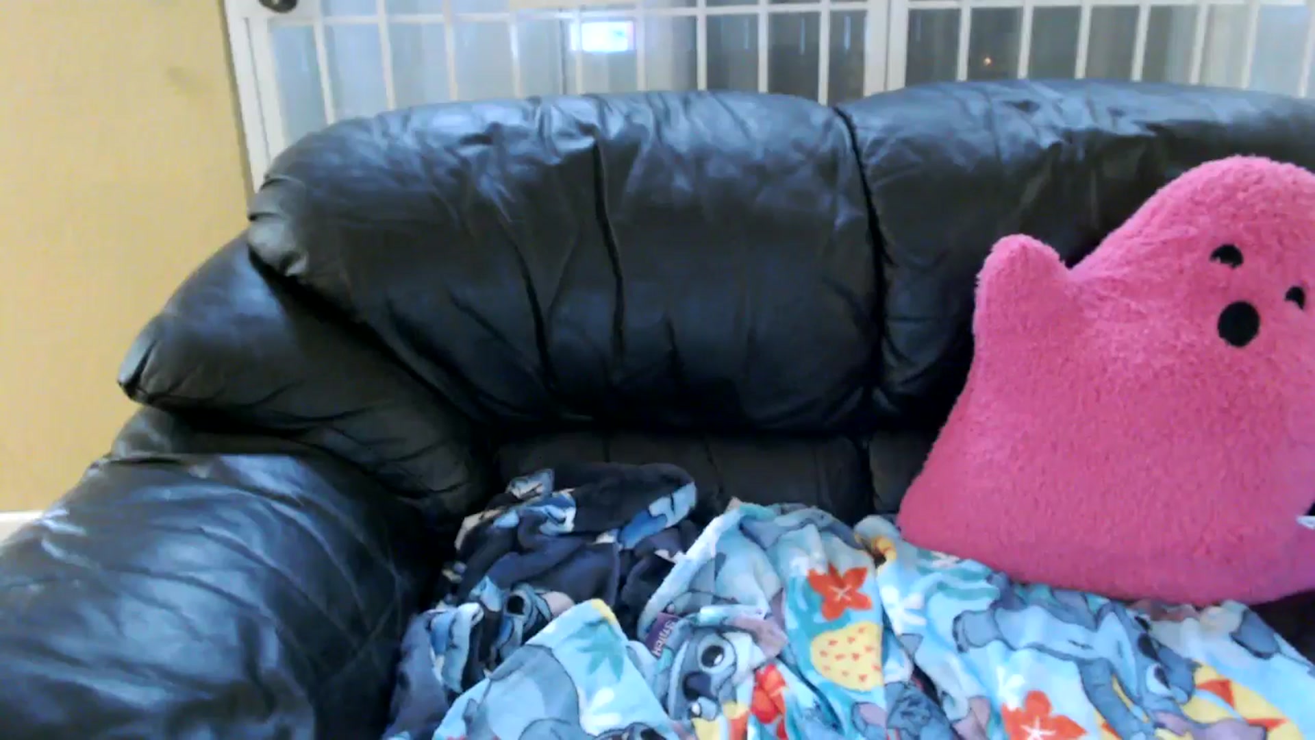 Gallery image thumbnail from MickaylaMinx's myfreecams stream on, 11/03/2024, 21:21 image 7 of 20