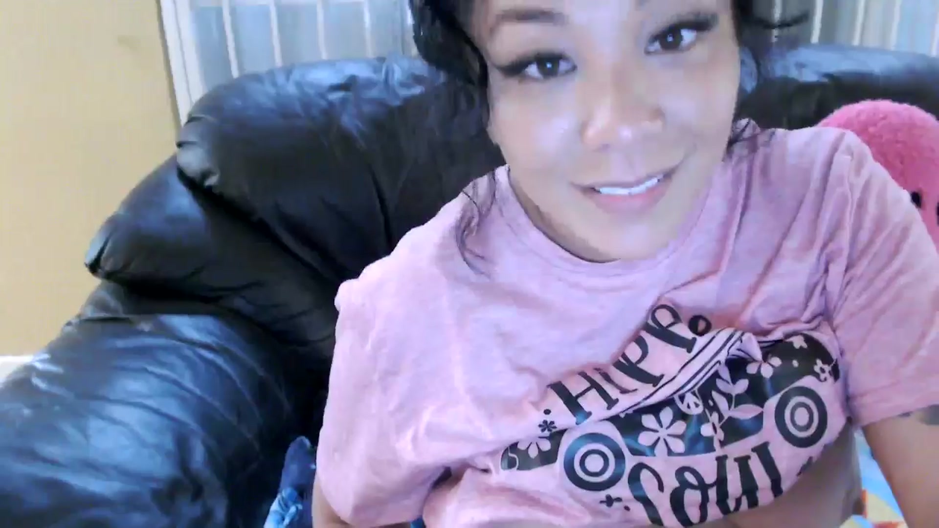 Gallery image thumbnail from MickaylaMinx's myfreecams stream on, 11/03/2024, 21:21 image 9 of 20