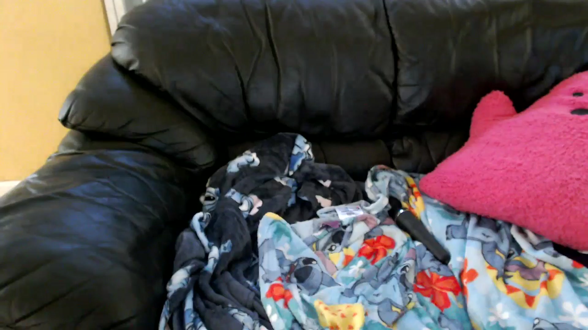 Gallery image thumbnail from MickaylaMinx's myfreecams stream on, 11/03/2024, 21:44 image 4 of 20