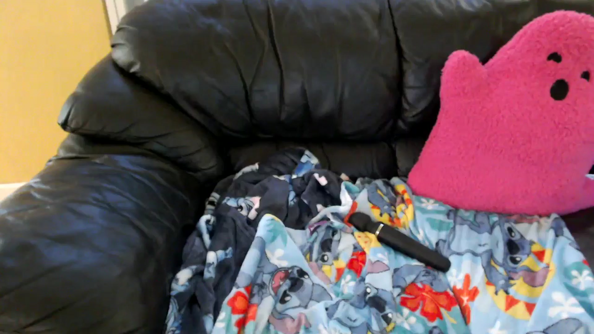 Gallery image thumbnail from MickaylaMinx's myfreecams stream on, 11/03/2024, 21:44 image 2 of 20