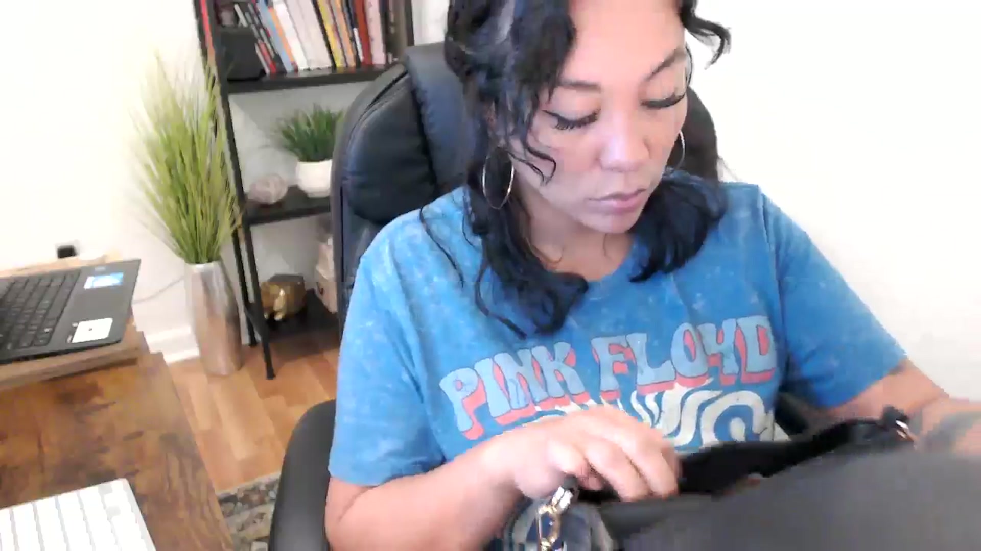 Gallery image thumbnail from MickaylaMinx's myfreecams stream on, 11/04/2024, 15:59 image 14 of 20