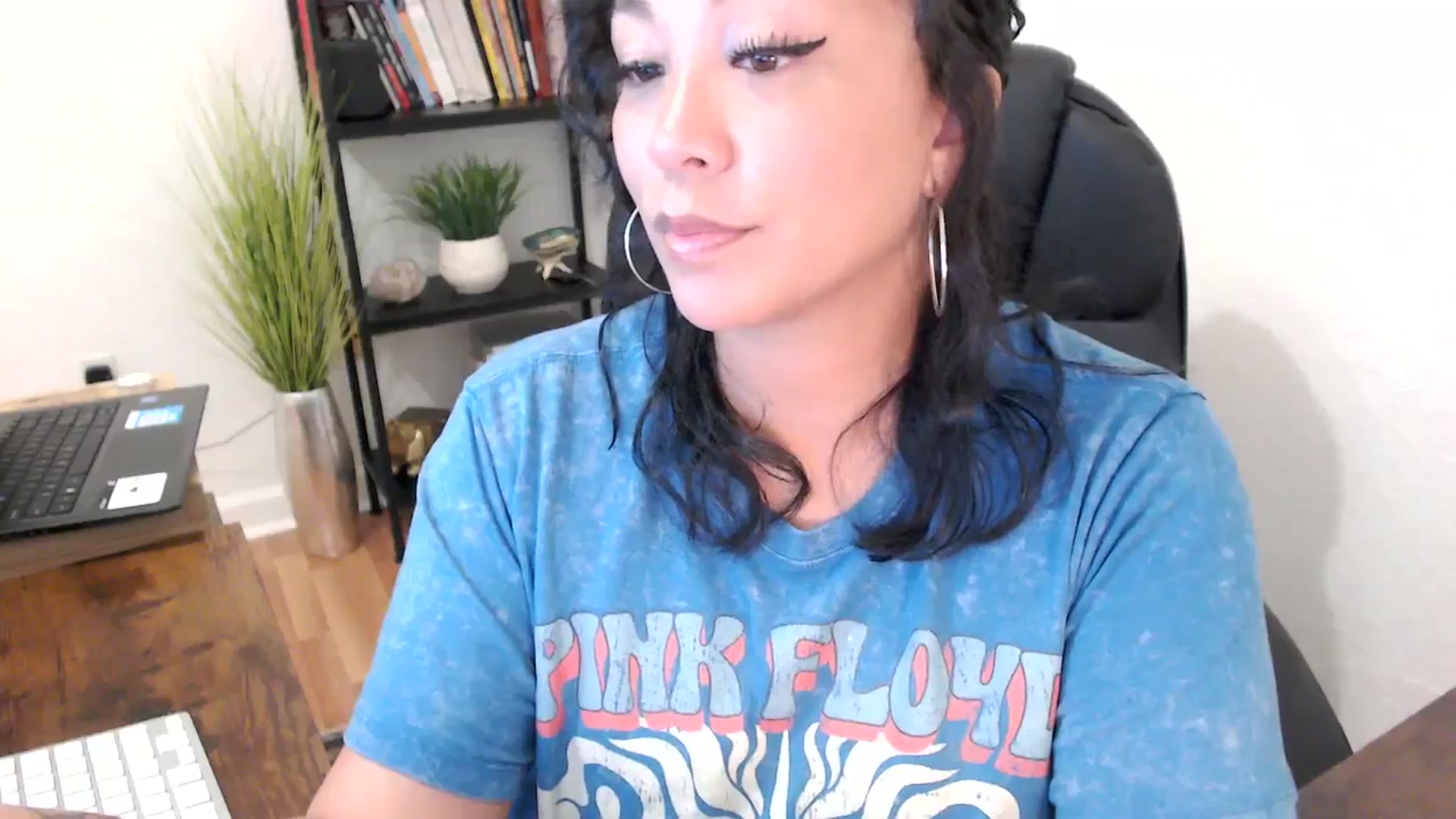 Gallery image thumbnail from MickaylaMinx's myfreecams stream on, 11/04/2024, 15:59 image 9 of 20
