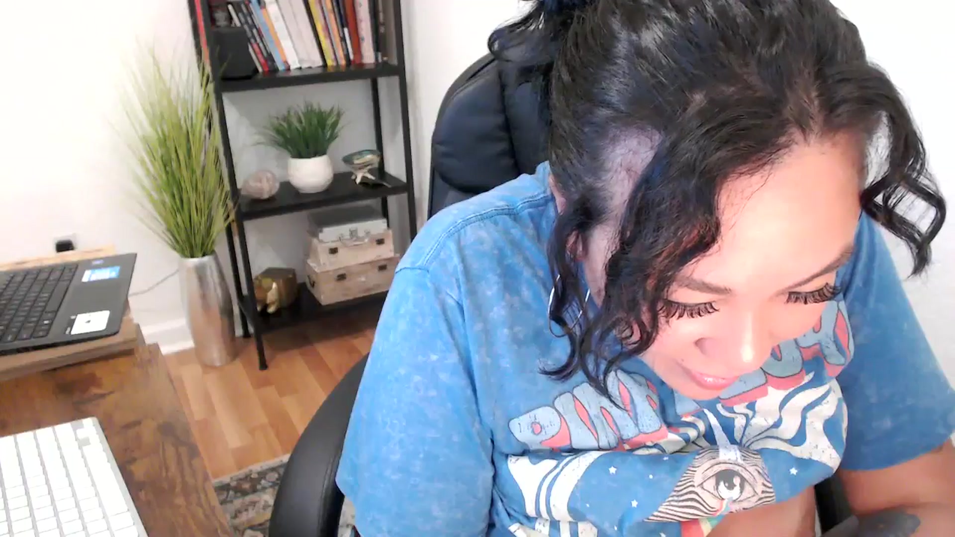 Gallery image thumbnail from MickaylaMinx's myfreecams stream on, 11/04/2024, 18:09 image 10 of 20