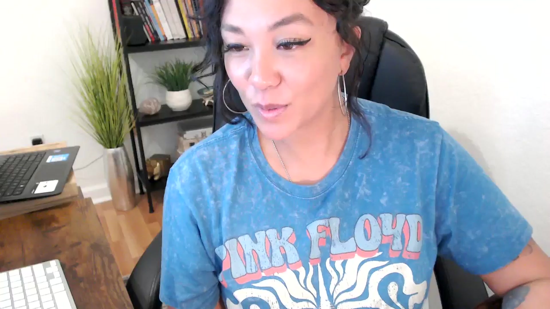 Gallery image thumbnail from MickaylaMinx's myfreecams stream on, 11/04/2024, 19:24 image 18 of 20