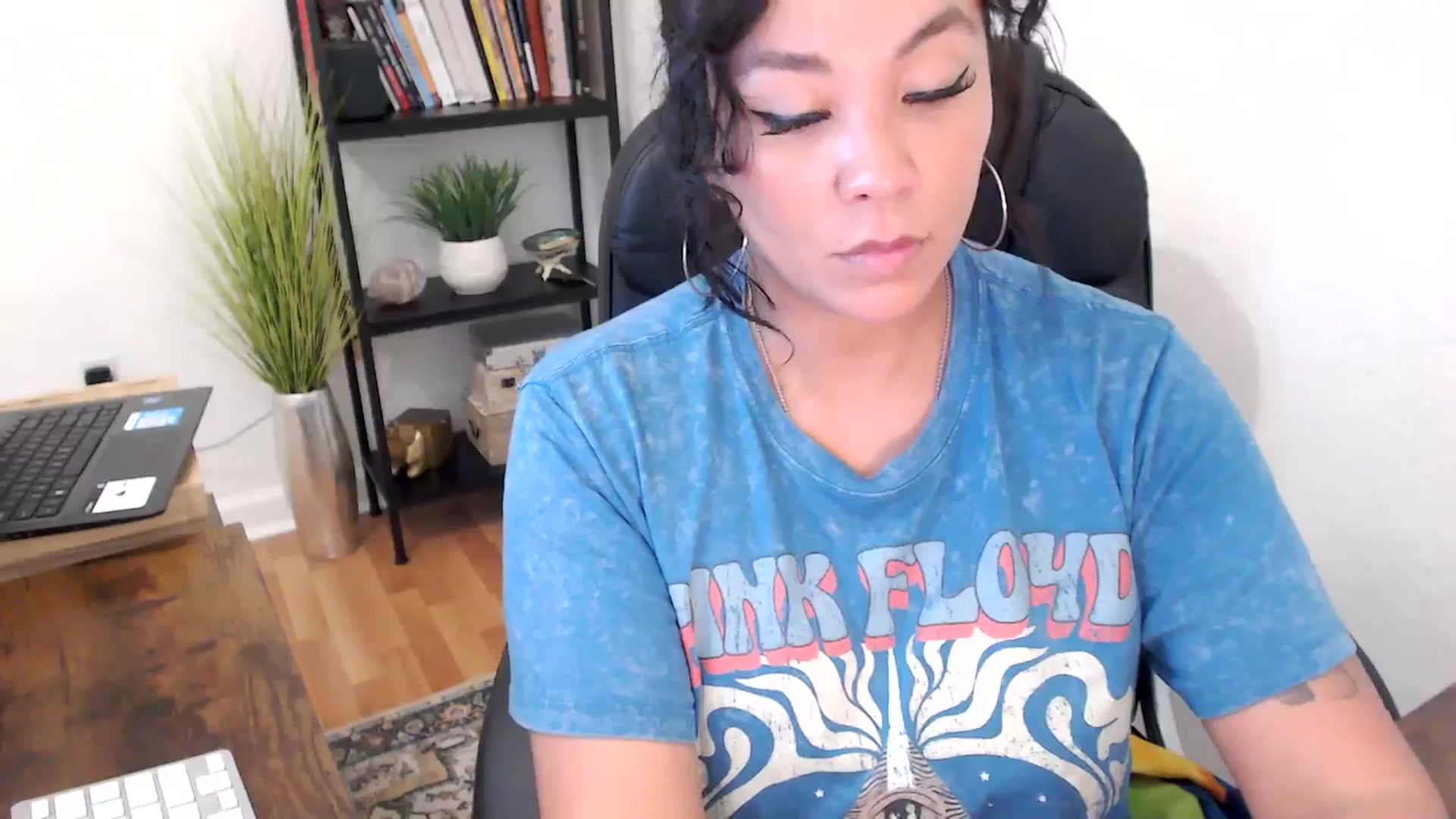 Gallery image thumbnail from MickaylaMinx's myfreecams stream on, 11/04/2024, 20:56 image 3 of 20