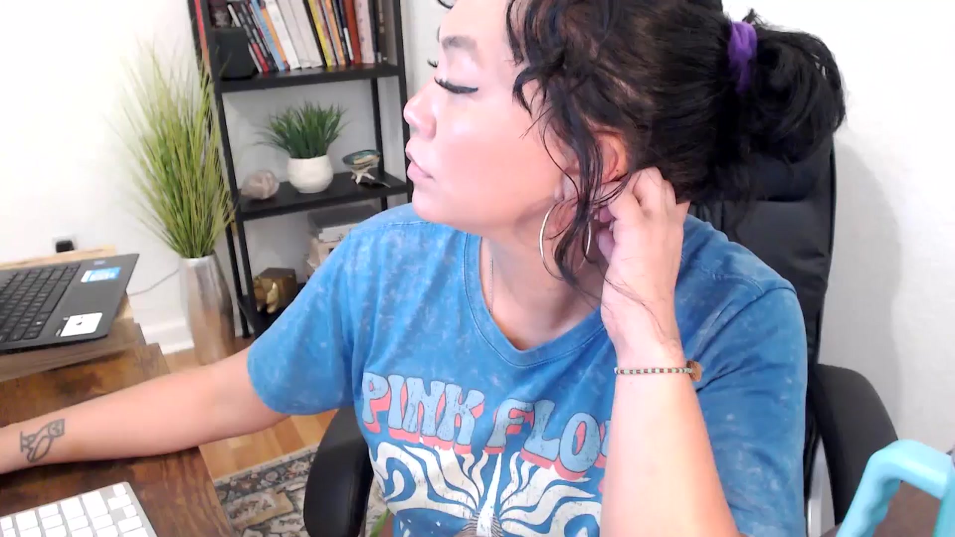 Gallery image thumbnail from MickaylaMinx's myfreecams stream on, 11/04/2024, 20:56 image 1 of 20
