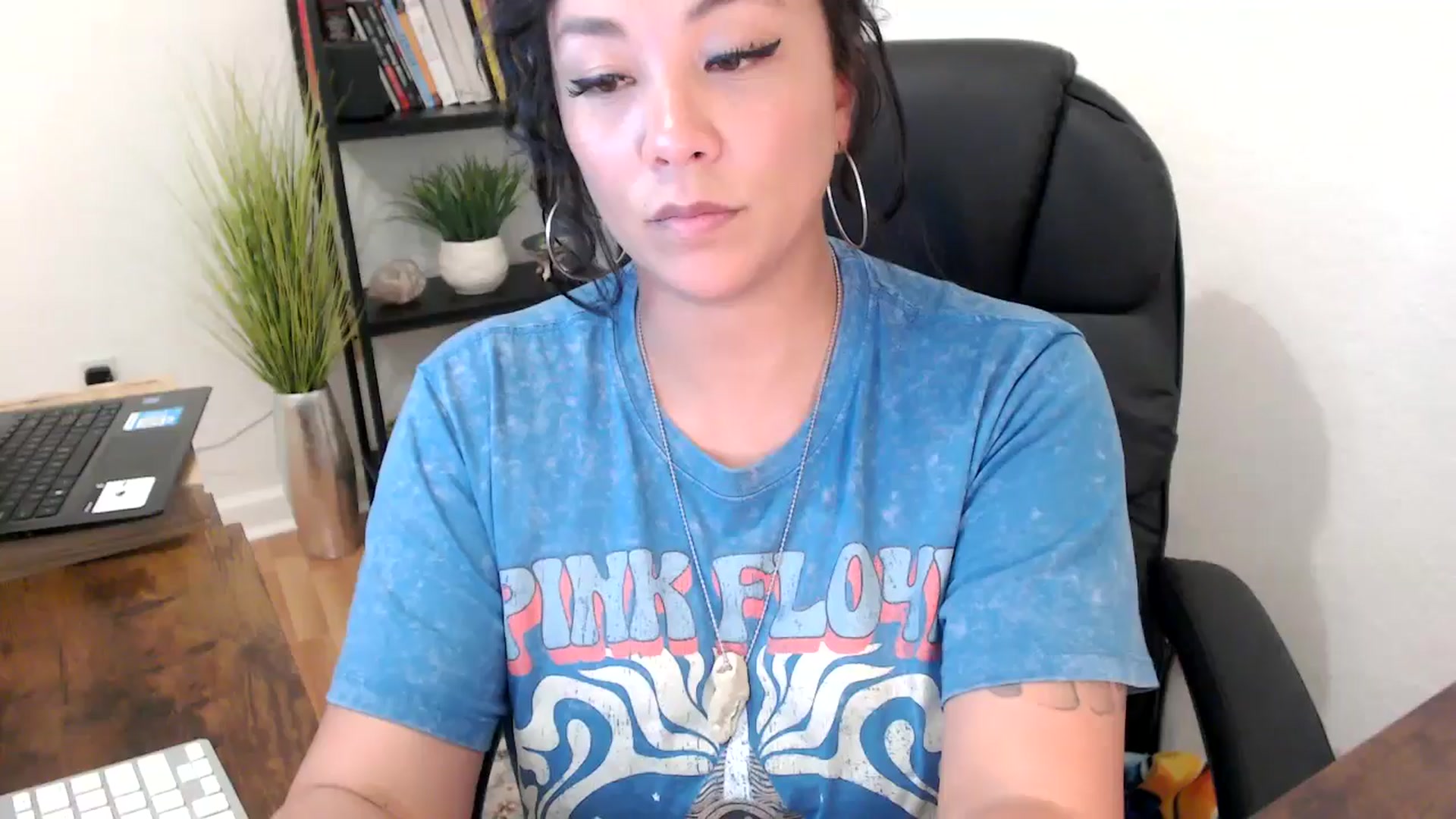 Gallery image thumbnail from MickaylaMinx's myfreecams stream on, 11/04/2024, 21:42 image 18 of 20