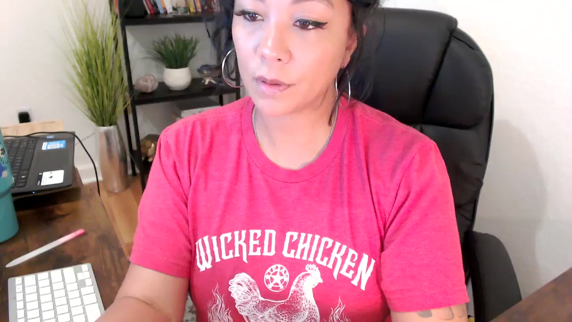 Gallery image thumbnail from MickaylaMinx's myfreecams stream on, 11/05/2024, 15:43 image 10 of 20