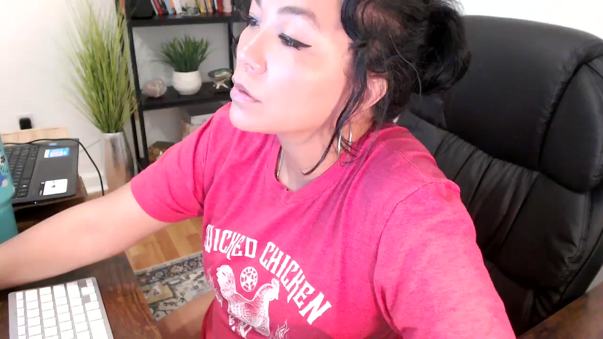Gallery image thumbnail from MickaylaMinx's myfreecams stream on, 11/05/2024, 15:43 image 15 of 20
