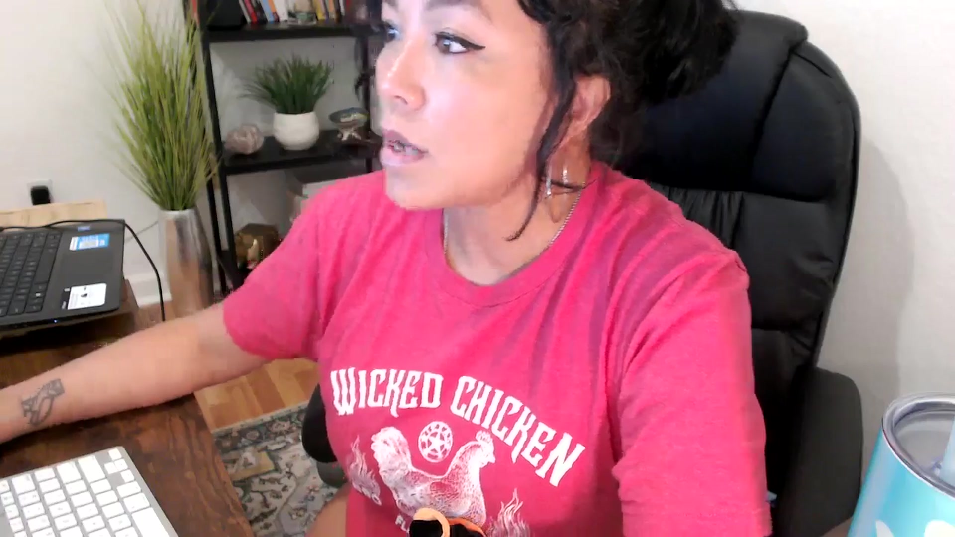 Gallery image thumbnail from MickaylaMinx's myfreecams stream on, 11/05/2024, 16:20 image 17 of 20