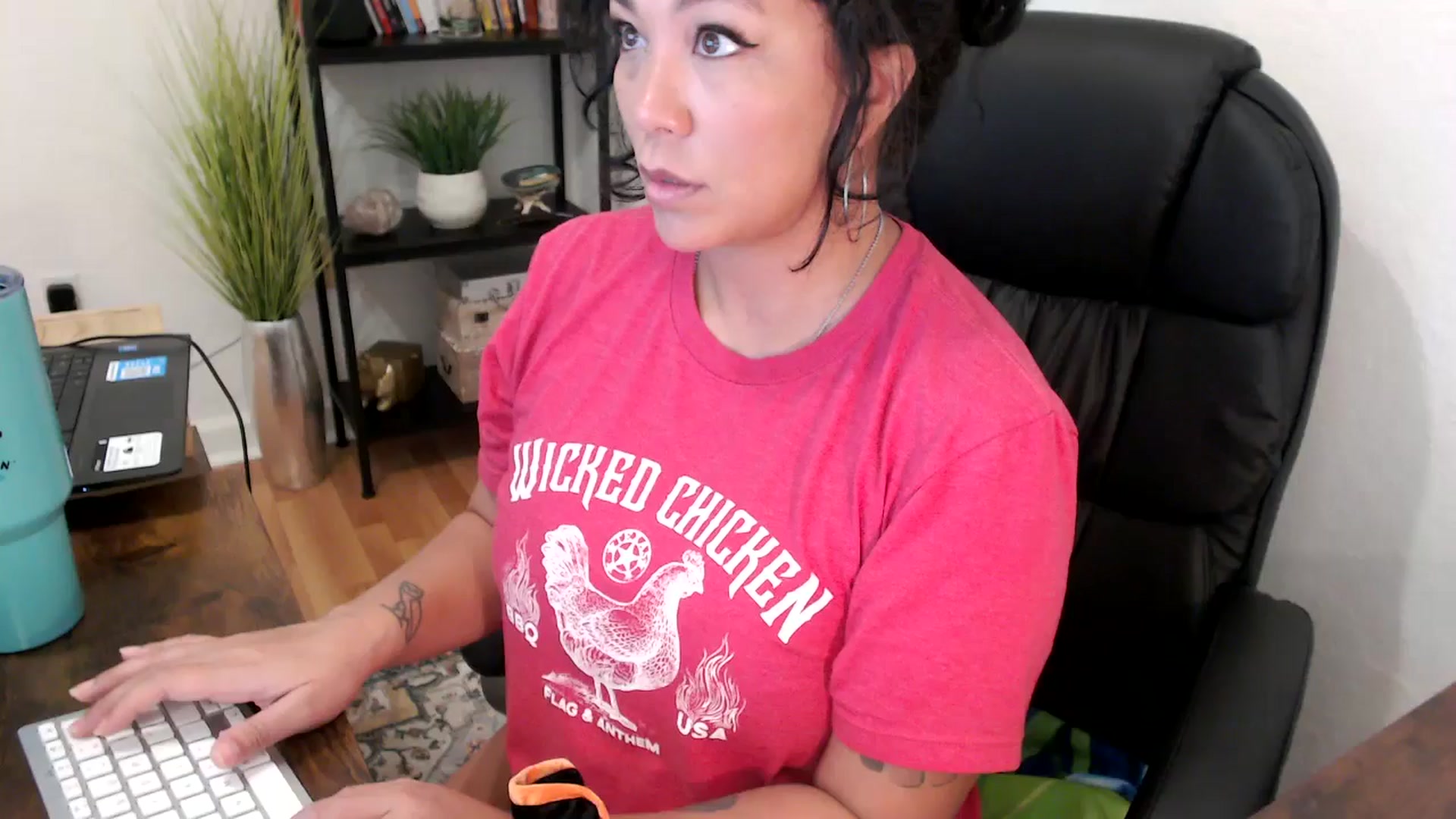 Gallery image thumbnail from MickaylaMinx's myfreecams stream on, 11/05/2024, 16:20 image 2 of 20