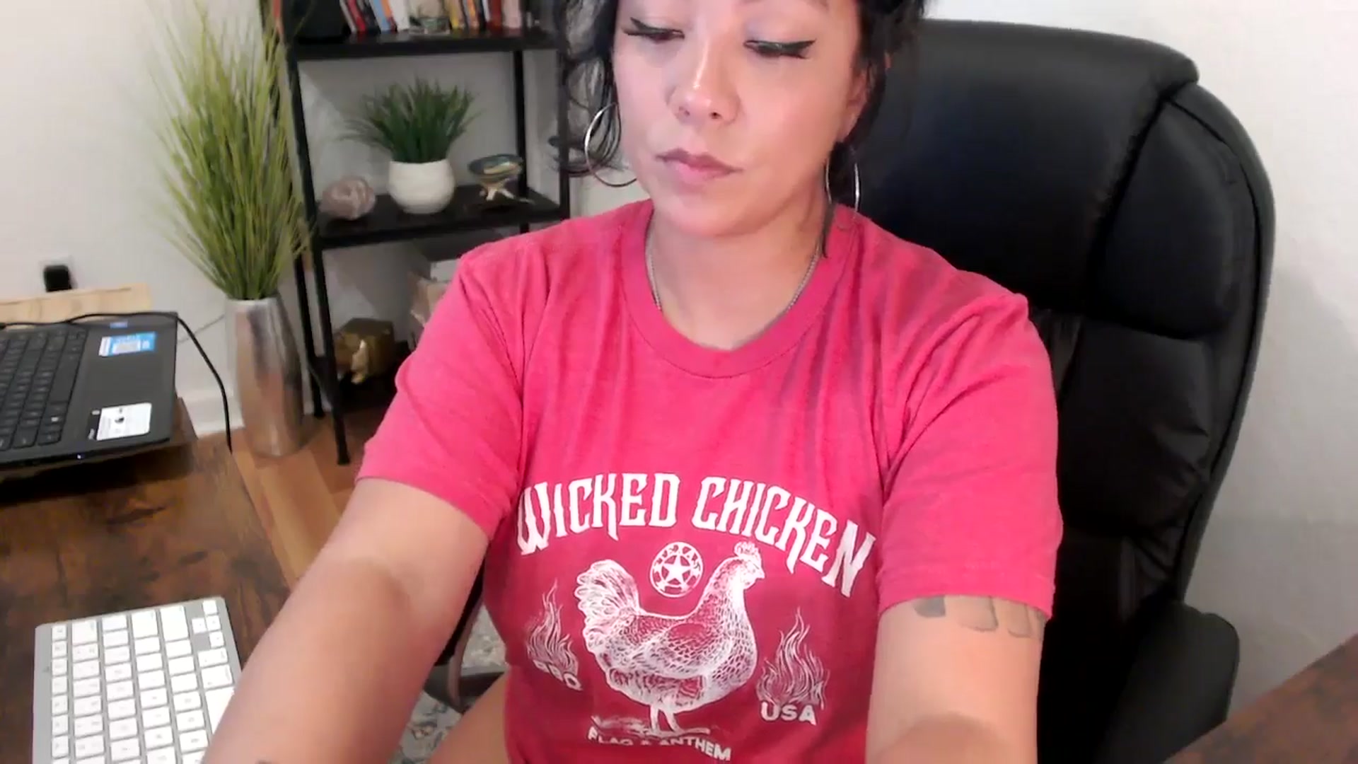 Gallery image thumbnail from MickaylaMinx's myfreecams stream on, 11/05/2024, 16:49 image 15 of 20