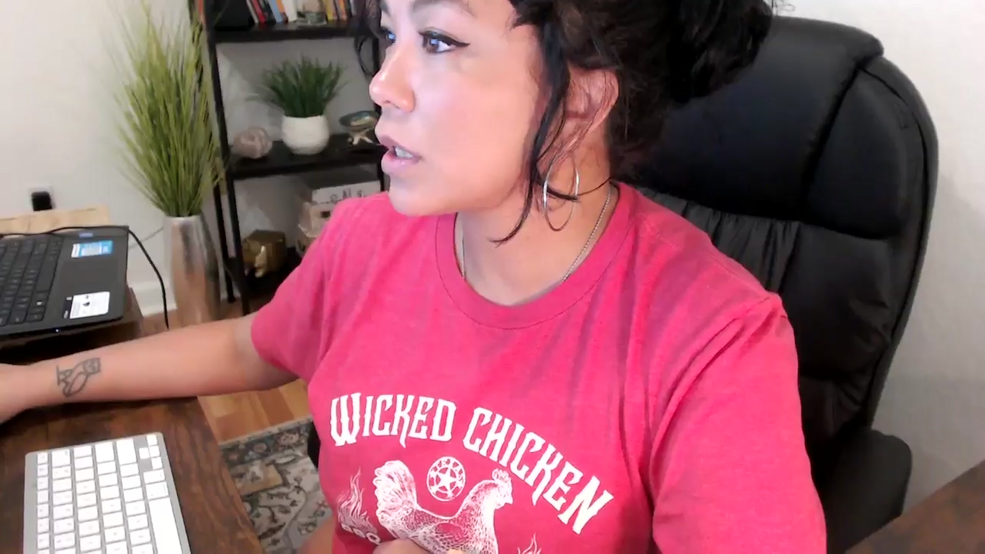 Gallery image thumbnail from MickaylaMinx's myfreecams stream on, 11/05/2024, 16:49 image 8 of 20