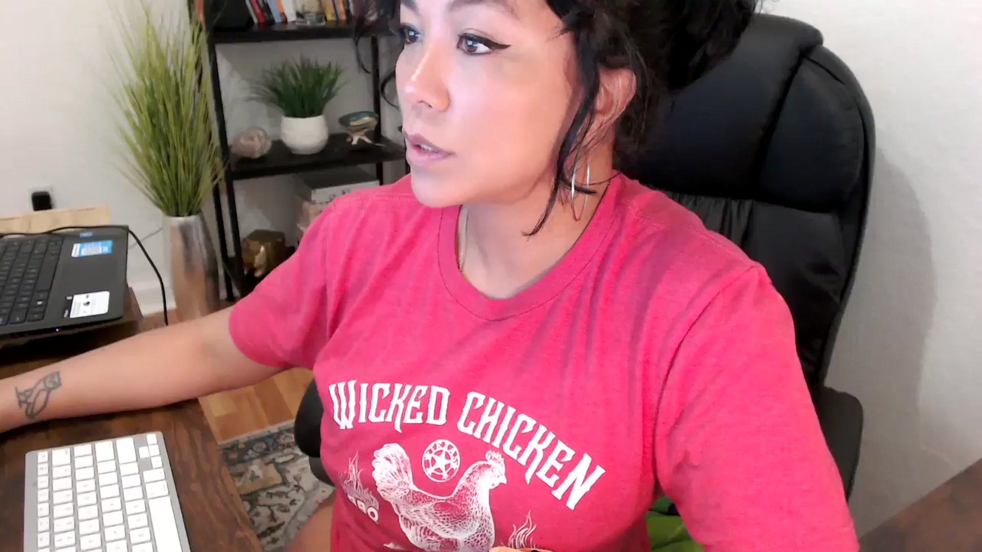 Gallery image thumbnail from MickaylaMinx's myfreecams stream on, 11/05/2024, 16:49 image 3 of 20