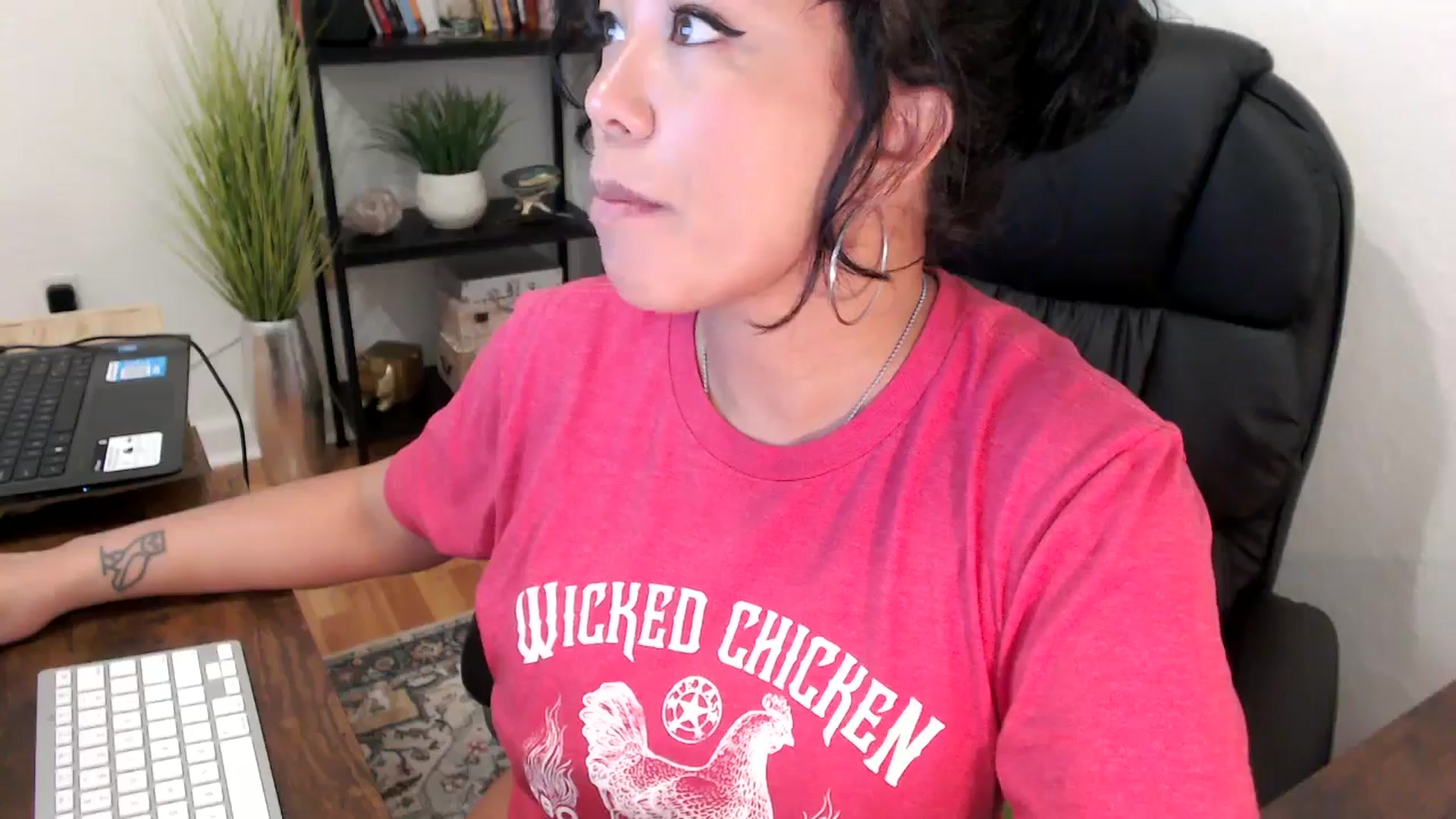 Gallery image thumbnail from MickaylaMinx's myfreecams stream on, 11/05/2024, 16:49 image 11 of 20