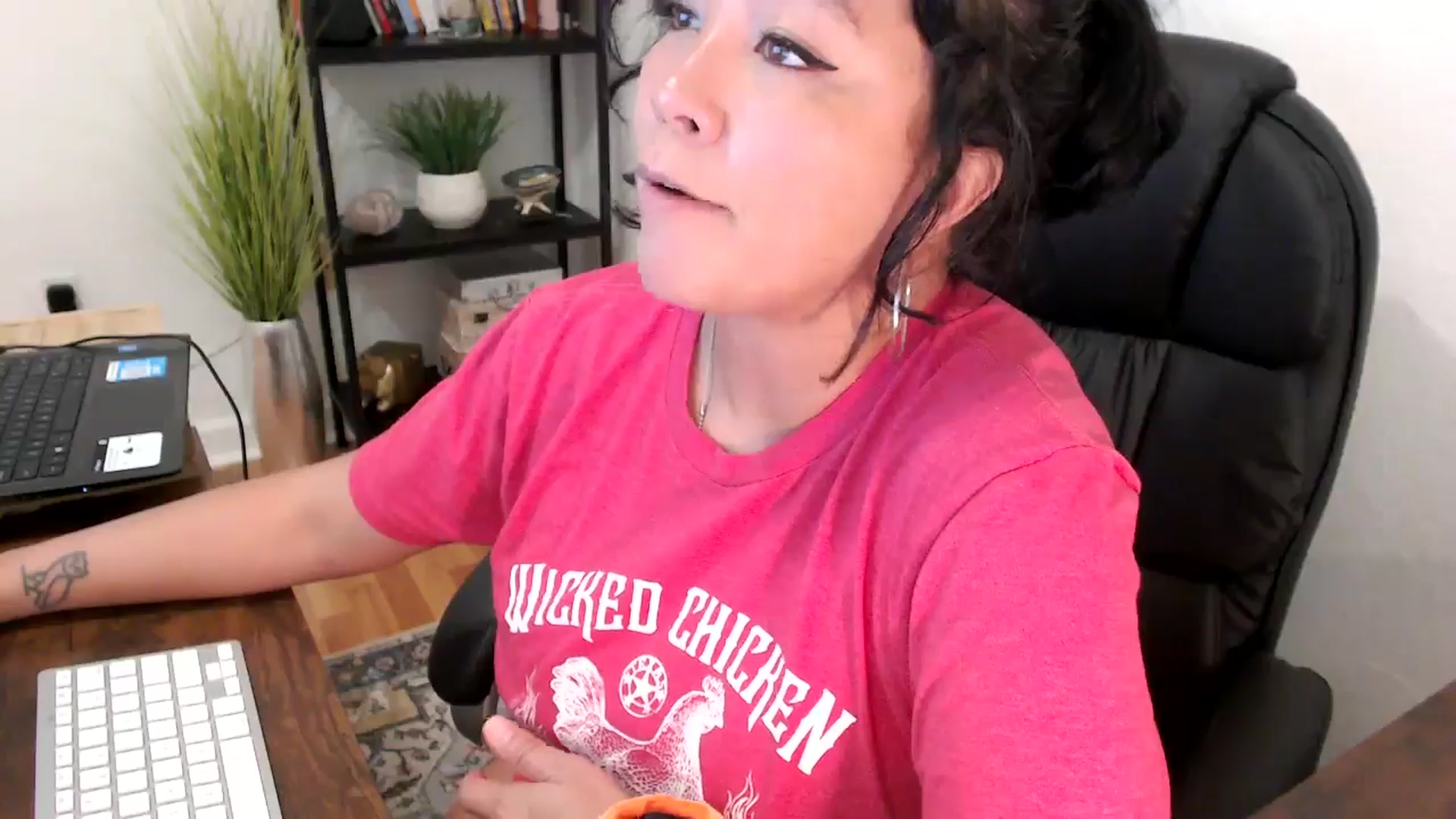 Gallery image thumbnail from MickaylaMinx's myfreecams stream on, 11/05/2024, 16:49 image 16 of 20
