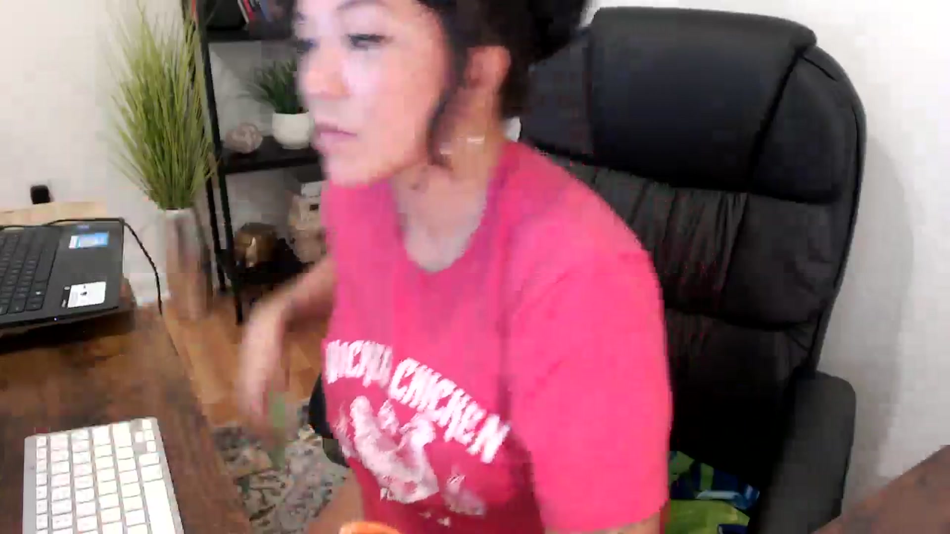 Gallery image thumbnail from MickaylaMinx's myfreecams stream on, 11/05/2024, 17:01 image 8 of 20
