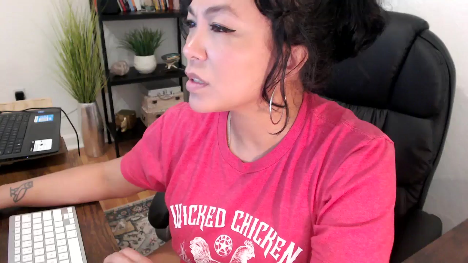 Gallery image thumbnail from MickaylaMinx's myfreecams stream on, 11/05/2024, 17:17 image 7 of 20
