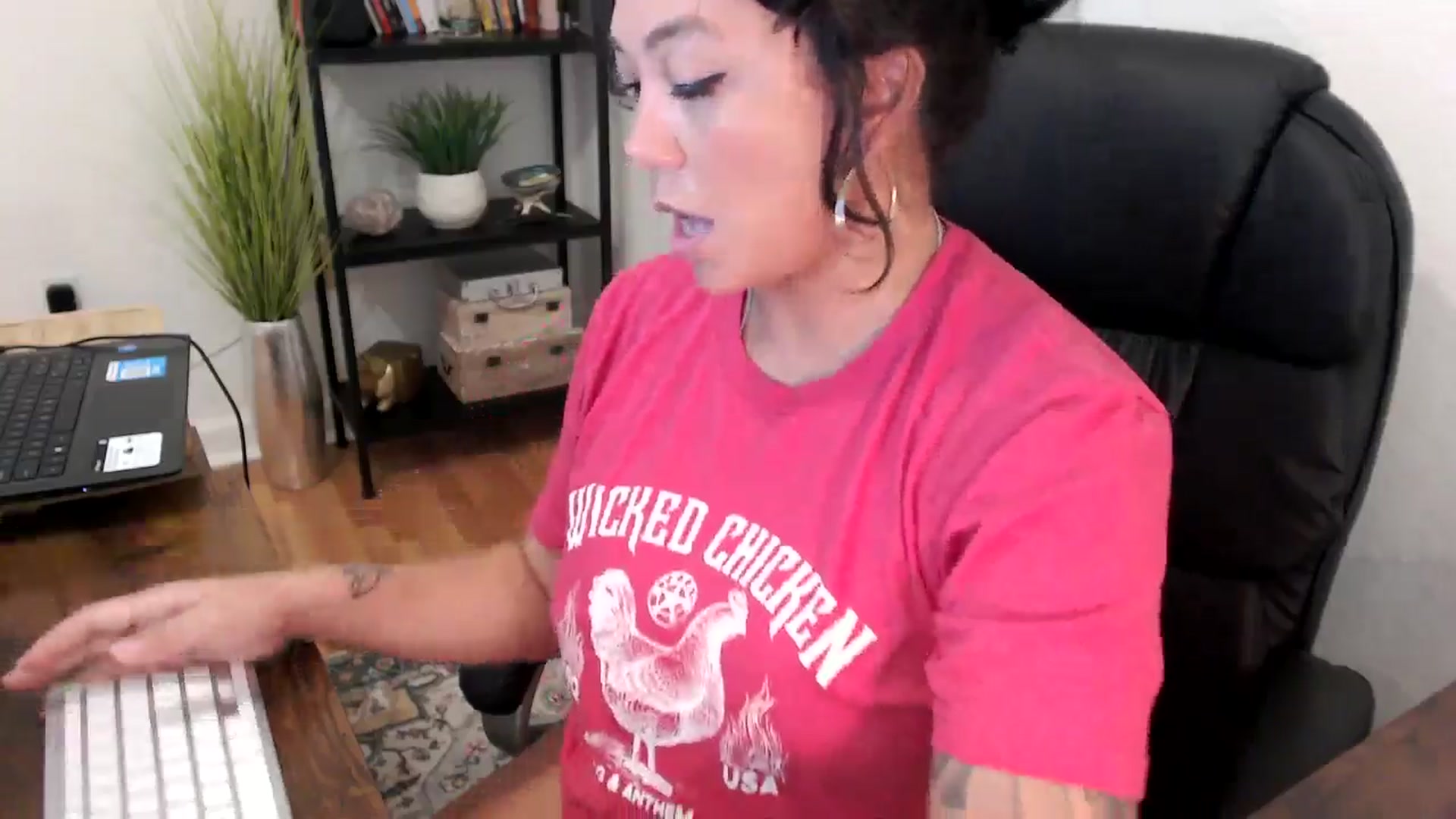 Gallery image thumbnail from MickaylaMinx's myfreecams stream on, 11/05/2024, 17:17 image 8 of 20