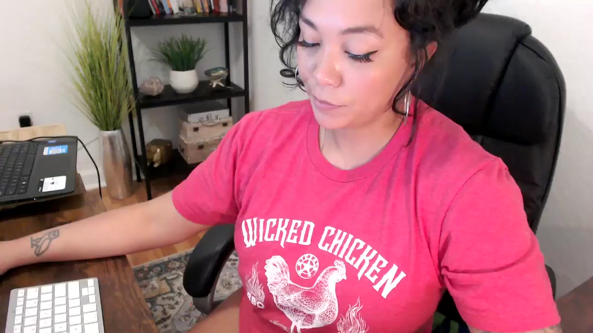 Gallery image thumbnail from MickaylaMinx's myfreecams stream on, 11/05/2024, 17:17 image 18 of 20