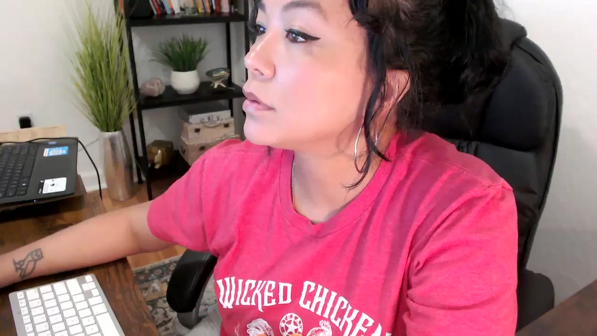 Gallery image thumbnail from MickaylaMinx's myfreecams stream on, 11/05/2024, 17:36 image 2 of 20