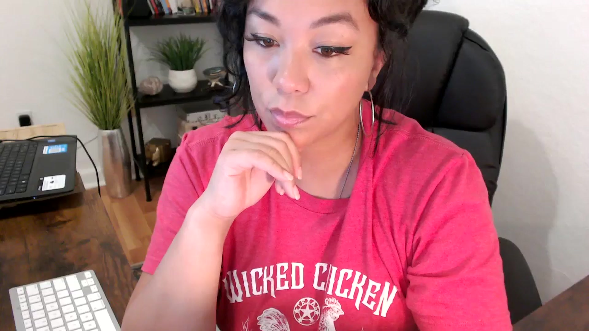 Gallery image thumbnail from MickaylaMinx's myfreecams stream on, 11/05/2024, 17:36 image 5 of 20