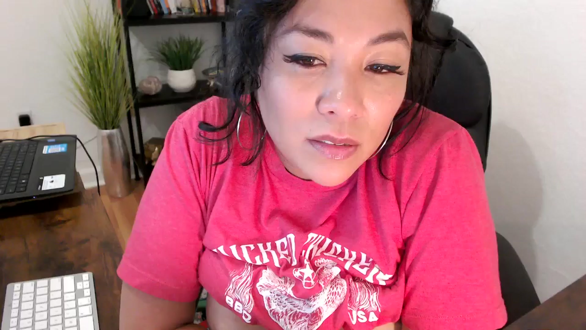 Gallery image thumbnail from MickaylaMinx's myfreecams stream on, 11/05/2024, 17:36 image 19 of 20