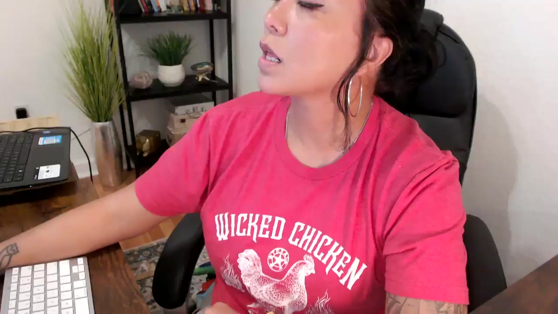 Gallery image thumbnail from MickaylaMinx's myfreecams stream on, 11/05/2024, 18:54 image 1 of 20