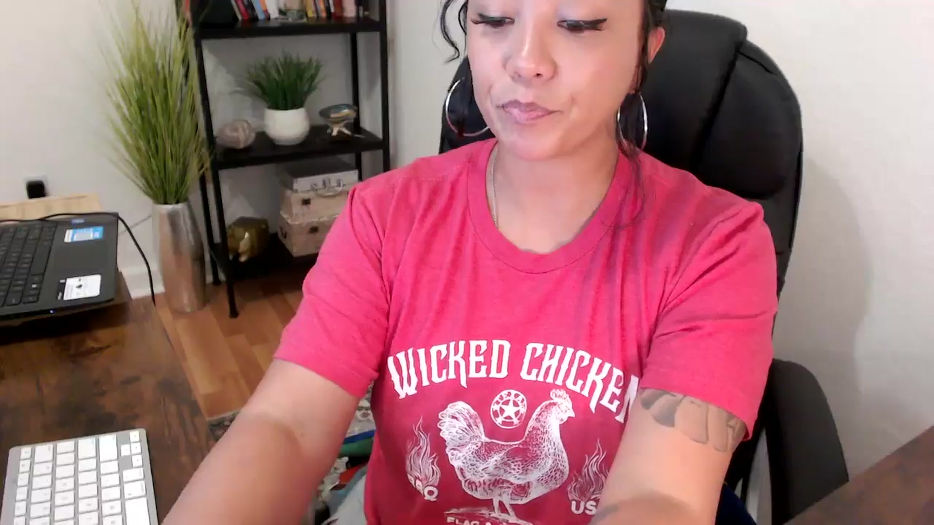 Gallery image thumbnail from MickaylaMinx's myfreecams stream on, 11/05/2024, 18:54 image 2 of 20