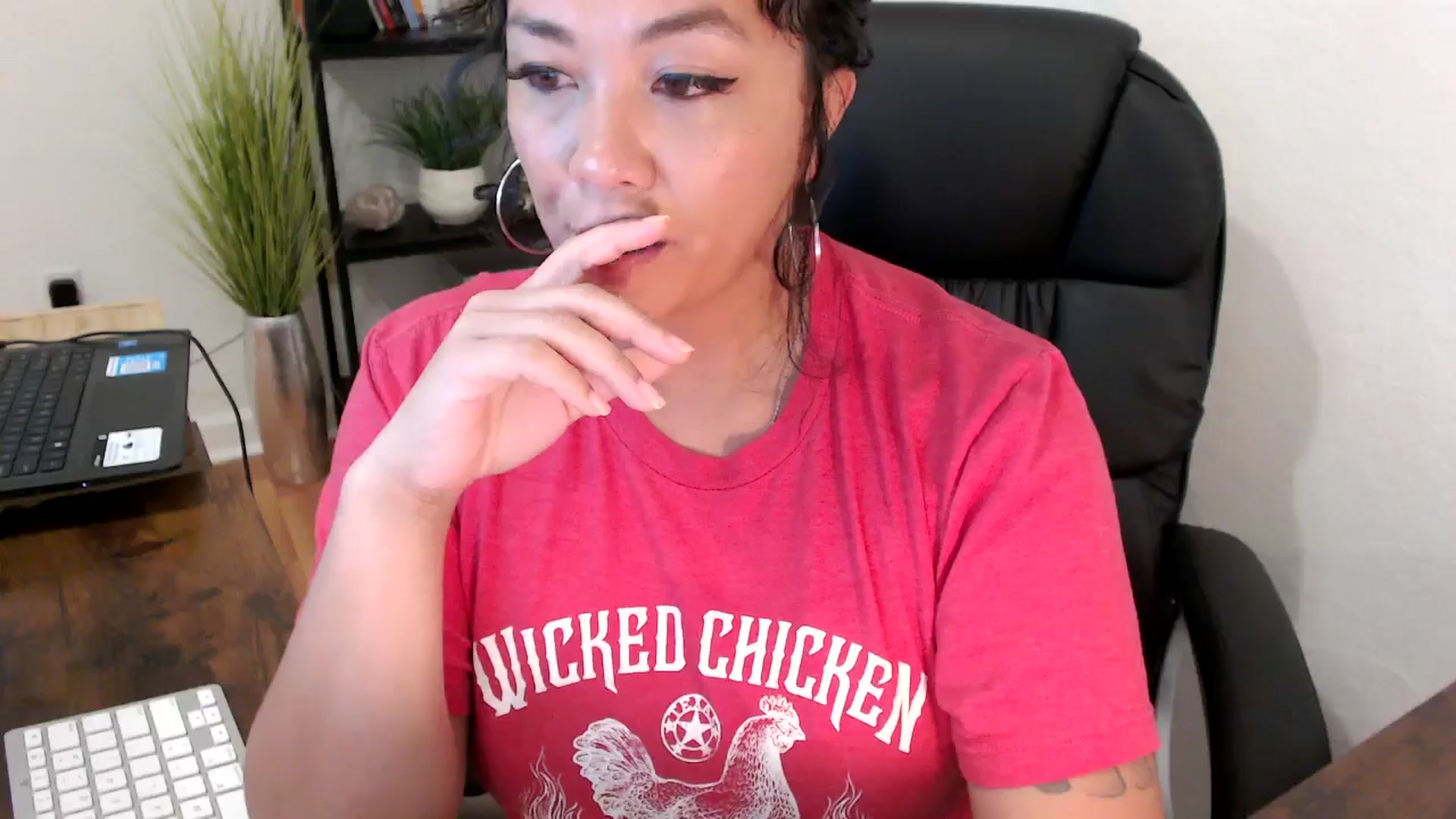 Gallery image thumbnail from MickaylaMinx's myfreecams stream on, 11/05/2024, 19:40 image 8 of 20