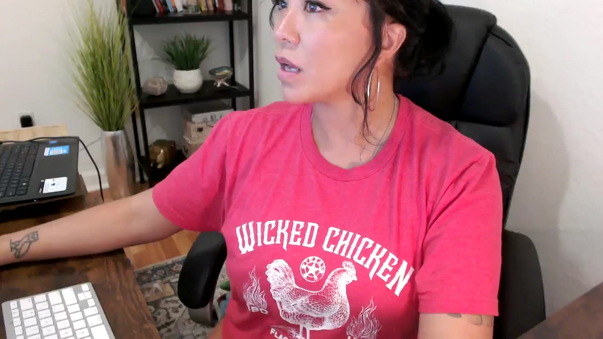 Gallery image thumbnail from MickaylaMinx's myfreecams stream on, 11/05/2024, 19:40 image 5 of 20